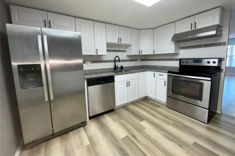 Condominio en venta en Saint Petersburg, Florida, 2 dormitorios, 96.15 m2 № 1666932 - foto 9