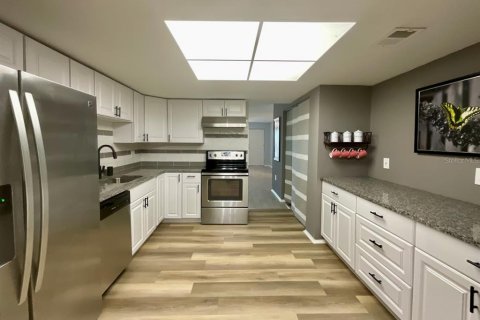 Condominio en venta en Saint Petersburg, Florida, 2 dormitorios, 96.15 m2 № 1666932 - foto 7