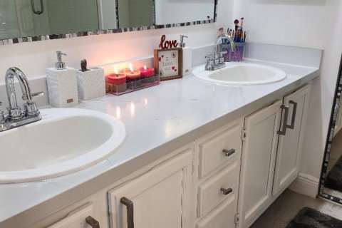 Townhouse in Cooper City, Florida 2 bedrooms, 117.43 sq.m. № 1920161 - photo 22