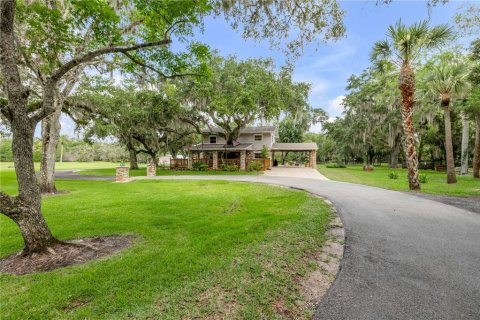House in Oak Hill, Florida 4 bedrooms, 258.83 sq.m. № 2205212