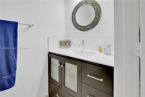 Townhouse in Homestead, Florida 3 bedrooms, 142.14 sq.m. № 2003067 - photo 10