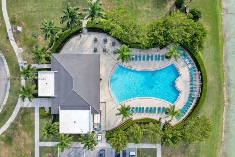 Townhouse in Homestead, Florida 3 bedrooms, 142.14 sq.m. № 2003067 - photo 26