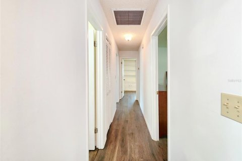Купить виллу или дом в Малберри, Флорида 4 комнаты, 188.03м2, № 1761379 - фото 18