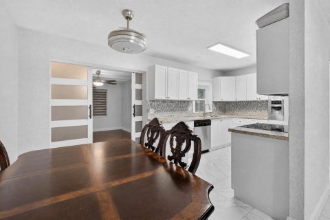 Villa ou maison à vendre à Pompano Beach, Floride: 3 chambres, 101.45 m2 № 2272373 - photo 13