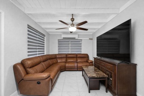 Villa ou maison à vendre à Pompano Beach, Floride: 3 chambres, 101.45 m2 № 2272373 - photo 20