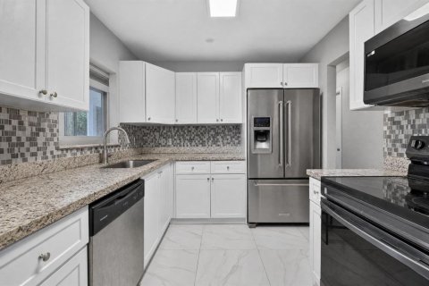 Villa ou maison à vendre à Pompano Beach, Floride: 3 chambres, 101.45 m2 № 2272373 - photo 16