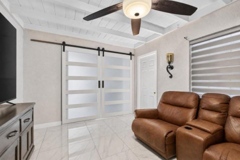 Villa ou maison à vendre à Pompano Beach, Floride: 3 chambres, 101.45 m2 № 2272373 - photo 19