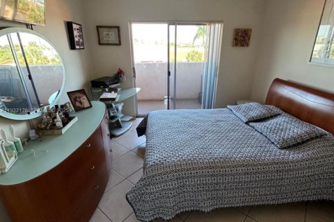 Снять в аренду кондоминиум в Хайалиа, Флорида 2 спальни, 102.66м2, № 1991754 - фото 14