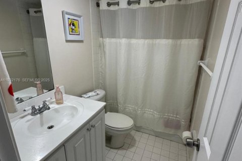 Снять в аренду кондоминиум в Хайалиа, Флорида 2 спальни, 102.66м2, № 1991754 - фото 23