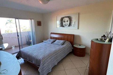 Снять в аренду кондоминиум в Хайалиа, Флорида 2 спальни, 102.66м2, № 1991754 - фото 17