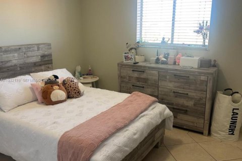 Снять в аренду кондоминиум в Хайалиа, Флорида 2 спальни, 102.66м2, № 1991754 - фото 19