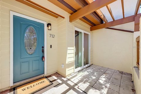 House in Altamonte Springs, Florida 3 bedrooms, 141.03 sq.m. № 2220890 - photo 12