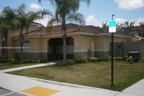 Condo in Homestead, Florida, 2 bedrooms  № 1752672 - photo 13