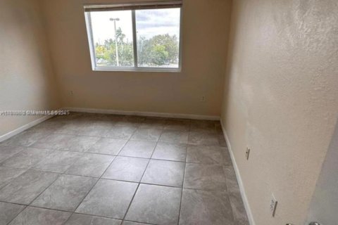 Condo in Homestead, Florida, 2 bedrooms  № 1752672 - photo 16