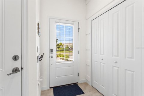 Townhouse in Fort Myers, Florida 3 bedrooms, 180.42 sq.m. № 1779021 - photo 13