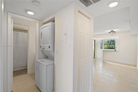 Condo in Homestead, Florida, 2 bedrooms  № 1692541 - photo 11