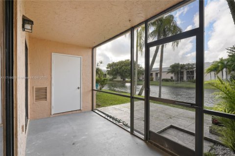 Condo in Homestead, Florida, 2 bedrooms  № 1692541 - photo 5