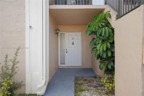 Condo in Homestead, Florida, 2 bedrooms  № 1692541 - photo 3