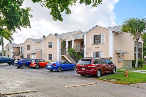 Condo in Homestead, Florida, 2 bedrooms  № 1692541 - photo 2