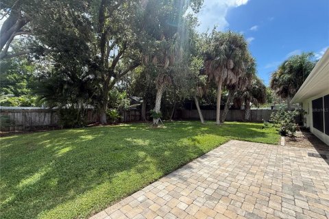 Villa ou maison à louer à Sarasota, Floride: 2 chambres, 119.47 m2 № 2384279 - photo 22