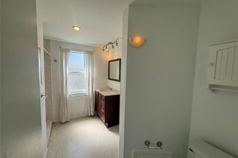 Villa ou maison à louer à Sarasota, Floride: 2 chambres, 119.47 m2 № 2384279 - photo 17