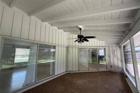 Villa ou maison à louer à Sarasota, Floride: 2 chambres, 119.47 m2 № 2384279 - photo 21