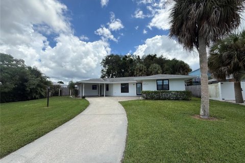 Villa ou maison à louer à Sarasota, Floride: 2 chambres, 119.47 m2 № 2384279 - photo 29