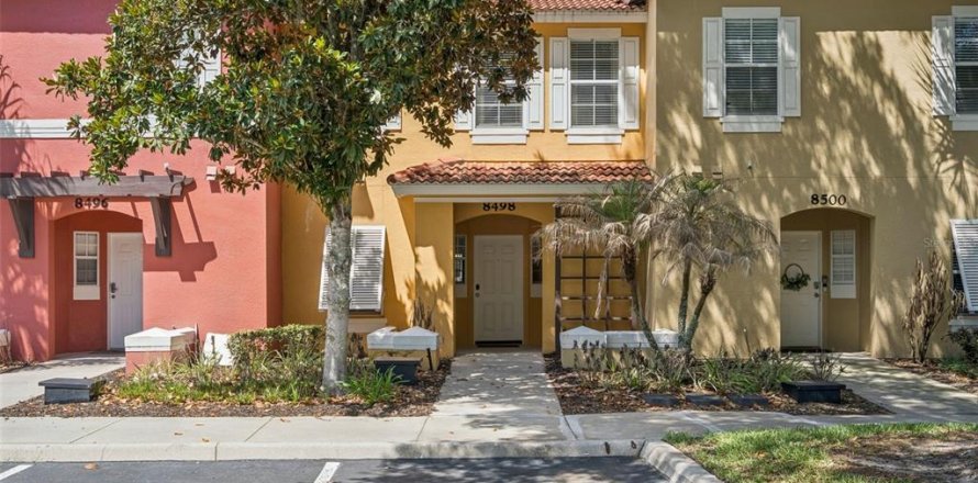 Adosado en Kissimmee, Florida 3 dormitorios, 119.94 m2 № 2148843