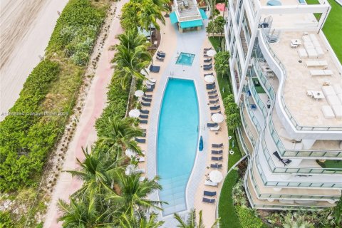 Condominio en venta en Miami Beach, Florida, 2 dormitorios, 82.4 m2 № 2037931 - foto 18
