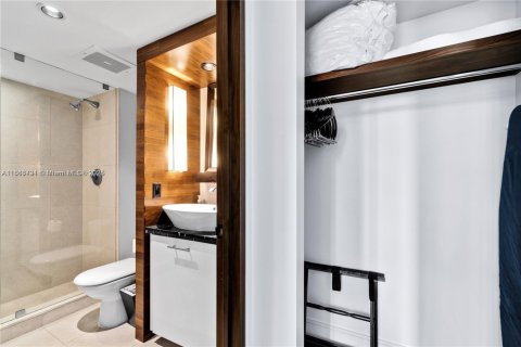 Condominio en venta en Miami Beach, Florida, 2 dormitorios, 82.4 m2 № 2037931 - foto 17