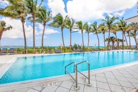 Condominio en venta en Miami Beach, Florida, 2 dormitorios, 82.4 m2 № 2037931 - foto 19