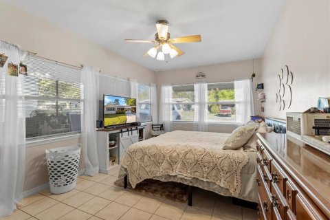 House in Beverly Hills, Florida 3 bedrooms, 134.52 sq.m. № 1588820 - photo 24