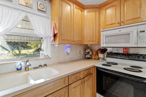 House in Beverly Hills, Florida 3 bedrooms, 134.52 sq.m. № 1588820 - photo 19