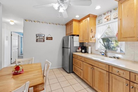 House in Beverly Hills, Florida 3 bedrooms, 134.52 sq.m. № 1588820 - photo 23