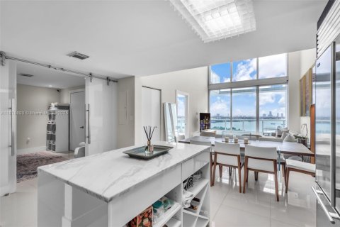 Copropriété à vendre à Miami, Floride: 3 chambres, 151.43 m2 № 1921645 - photo 11