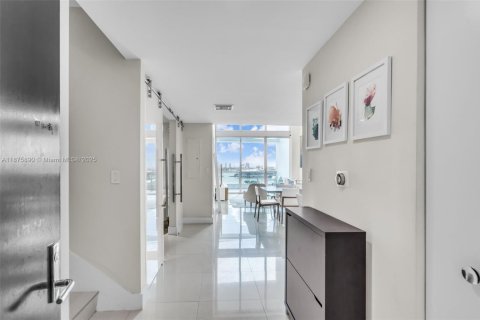 Copropriété à vendre à Miami, Floride: 3 chambres, 151.43 m2 № 1921645 - photo 3