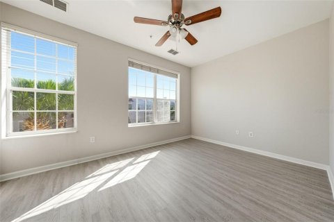 Condominio en venta en Orlando, Florida, 3 dormitorios, 161.74 m2 № 2116163 - foto 22