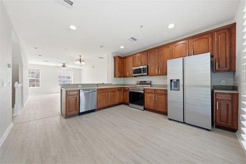 Condominio en venta en Orlando, Florida, 3 dormitorios, 161.74 m2 № 2116163 - foto 16