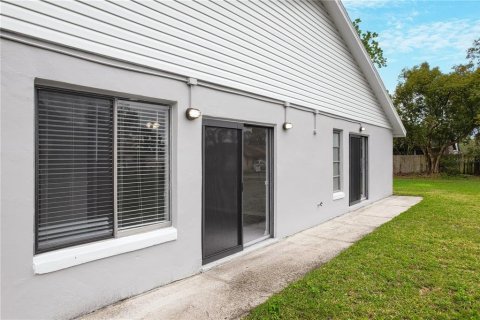 House in Kissimmee, Florida 4 bedrooms, 168.8 sq.m. № 1546177 - photo 28