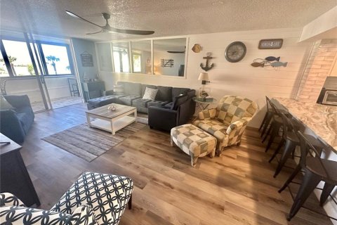 Condominio en alquiler en Hudson, Florida, 3 dormitorios, 145.21 m2 № 1512408 - foto 8