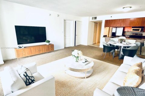Condo in Miami, Florida, 1 bedroom  № 1703687 - photo 13