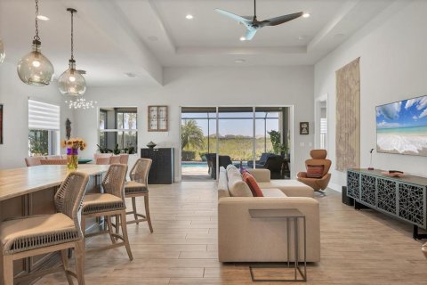 Villa ou maison à vendre à Lakewood Ranch, Floride: 3 chambres, 216.28 m2 № 1614253 - photo 7