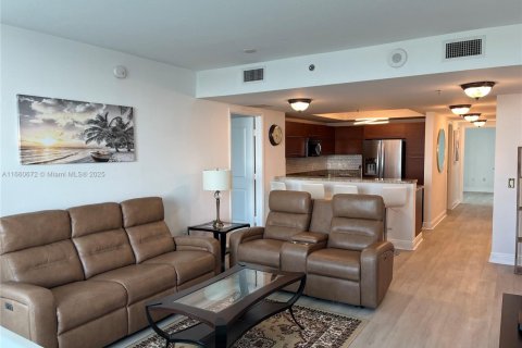 Condominio en alquiler en Sunrise, Florida, 3 dormitorios, 143.63 m2 № 2012317 - foto 4