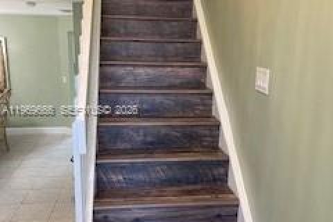 Casa en venta en Coral Springs, Florida, 3 dormitorios, 162.49 m2 № 2030889 - foto 24