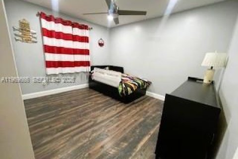 Casa en venta en Coral Springs, Florida, 3 dormitorios, 162.49 m2 № 2030889 - foto 17