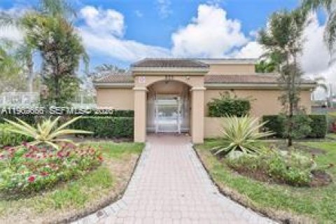 Casa en venta en Coral Springs, Florida, 3 dormitorios, 162.49 m2 № 2030889 - foto 27
