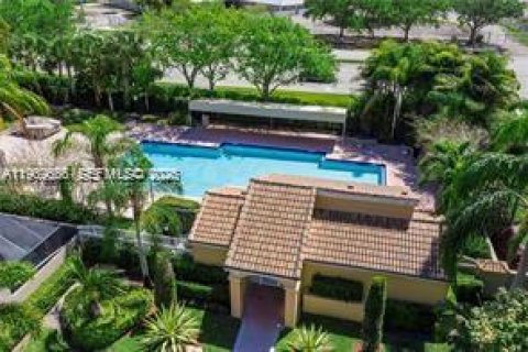 Casa en venta en Coral Springs, Florida, 3 dormitorios, 162.49 m2 № 2030889 - foto 30