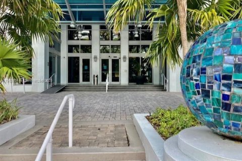 Copropriété à louer à Surfside, Floride: 3 chambres, 230.4 m2 № 1955067 - photo 23