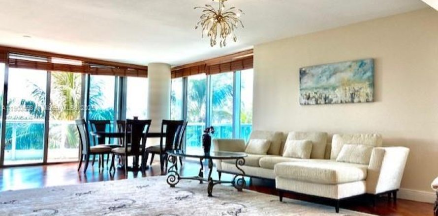 Condo à Surfside, Floride, 3 chambres № 1955067