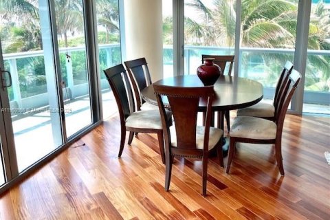 Copropriété à louer à Surfside, Floride: 3 chambres, 230.4 m2 № 1955067 - photo 3